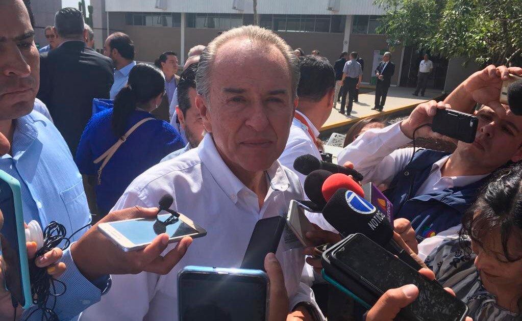 Uber pone en “situación compleja” a las autoridades, reconoce JMCL