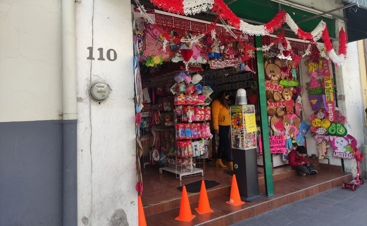 Comerciantes de San Luis Potosí registran pocas ventas por el “Día del Amor y la Amistad”