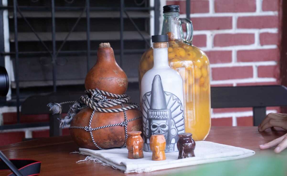 Jobo, bebida ancestral de los huehues en la Huasteca potosina que no puede faltar en Xantolo