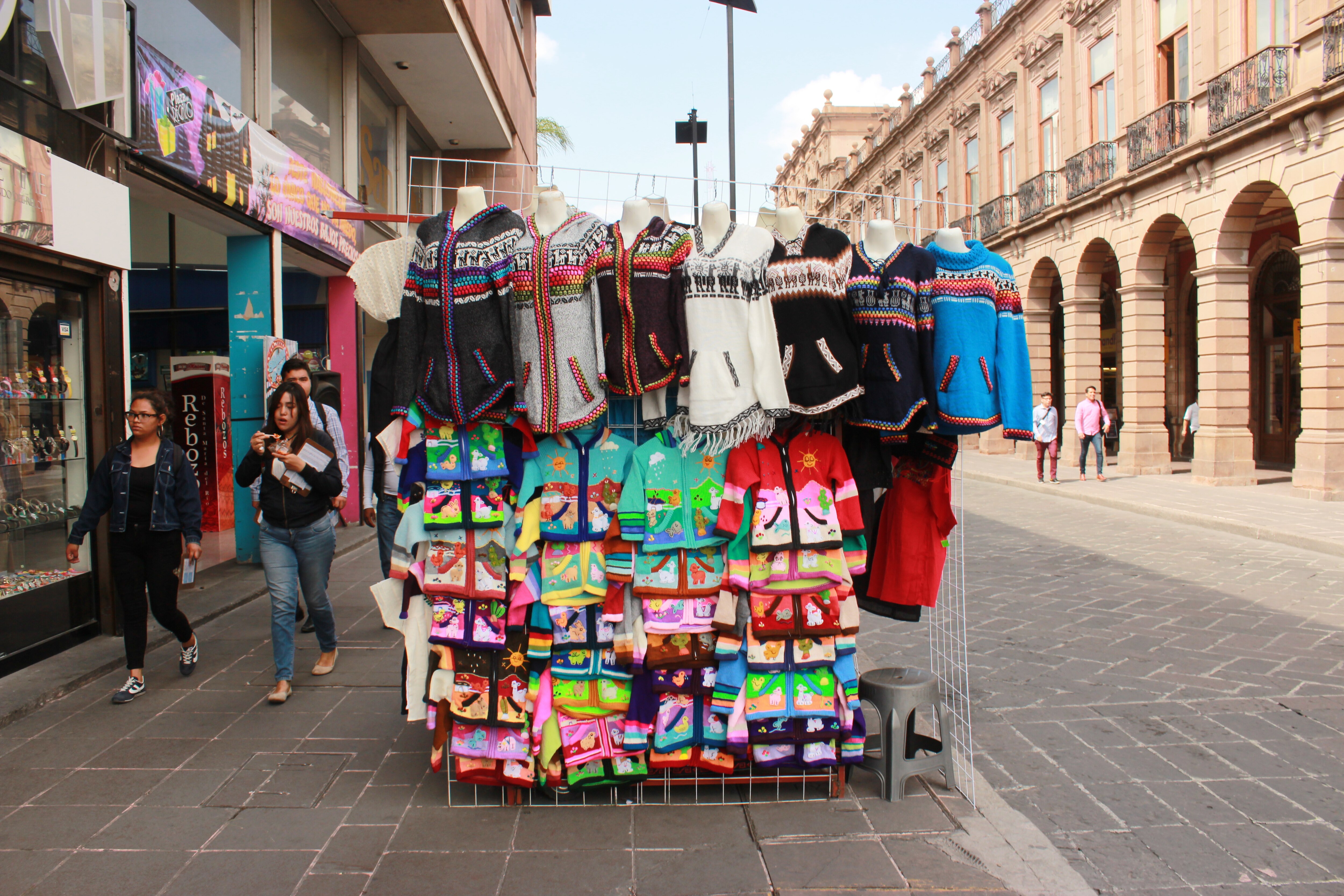 Vive tu Centro pide detener ambulantaje en Centro Histórico