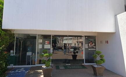Rechazan trabajadores del IMSS en SLP aumento salarial del 6.8 por ciento