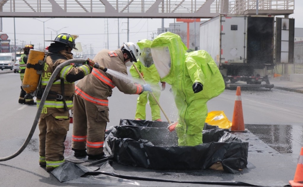 Evacuan a 200 personas por derrame de ácido clorhídrico en Nuevo León