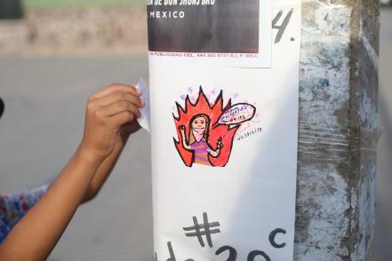 Con carteles y stickers, niñas y niños de El Portezuelo se unieron a movilización del 8M 