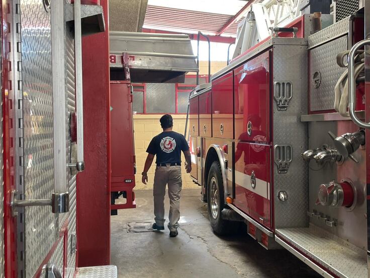 Último día del año, el más difícil para bomberos en SLP; emergencias se disparan por pirotecnia