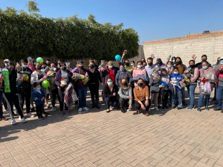 Empresas de zona industrial se suman a “San Luis Sin Frío”; niños reciben cobertores, dulces y más