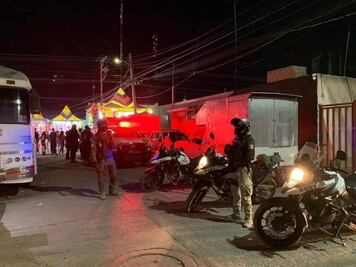 Detonaciones por petardos causan pánico en Tamasopo y dejan dos policías lesionados