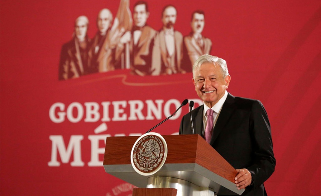 No soy hacendado, dice AMLO al presentar su declaración de bienes