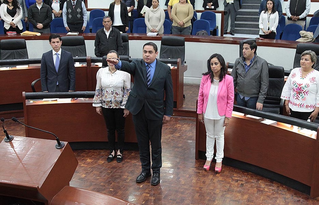 Congreso nombra a Contralor Interno de CEGAIP