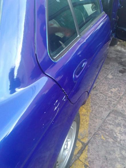 Detienen a hombre por robo a vehículo