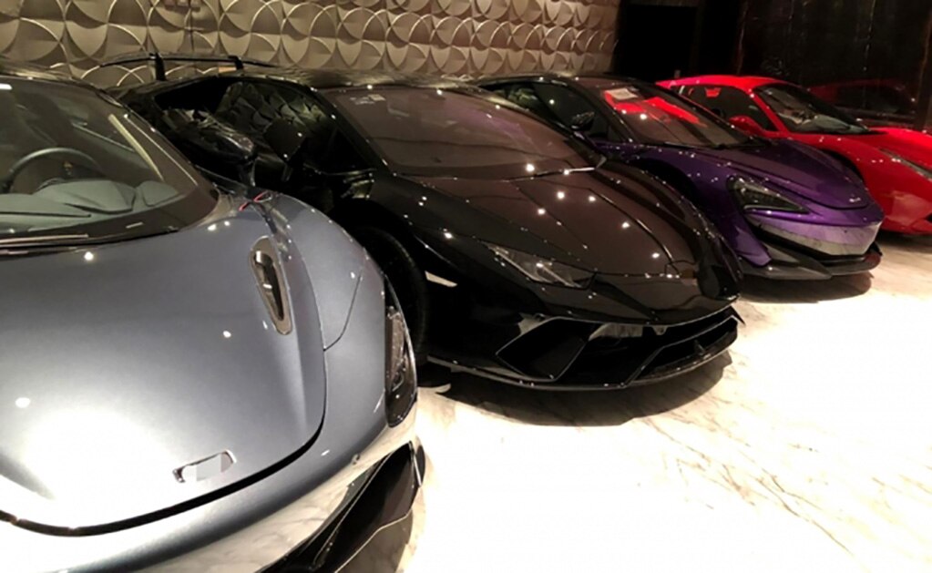 FGR asegura 27 carros de lujo en cateos realizados en Guanajuato