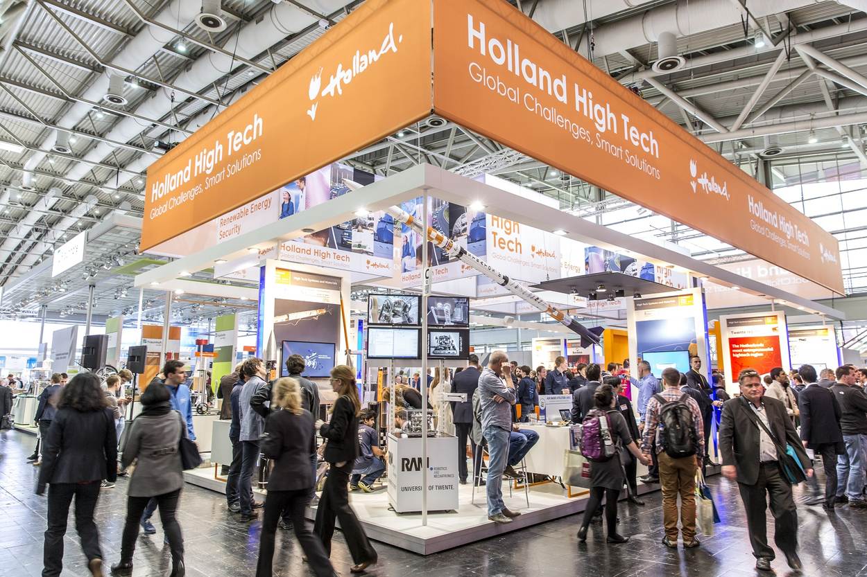 SLP participa en feria industrial de Hannover Alemania