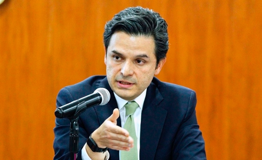 Becarios de “Jóvenes construyendo el futuro” no son empleados, dice Robledo