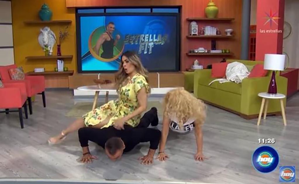 Galilea Montijo sufre caída en "Hoy"