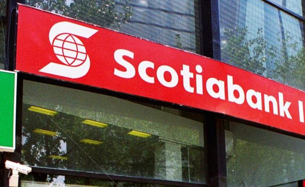 Analizan sanciones a Scotiabank por "pausa" en servicios