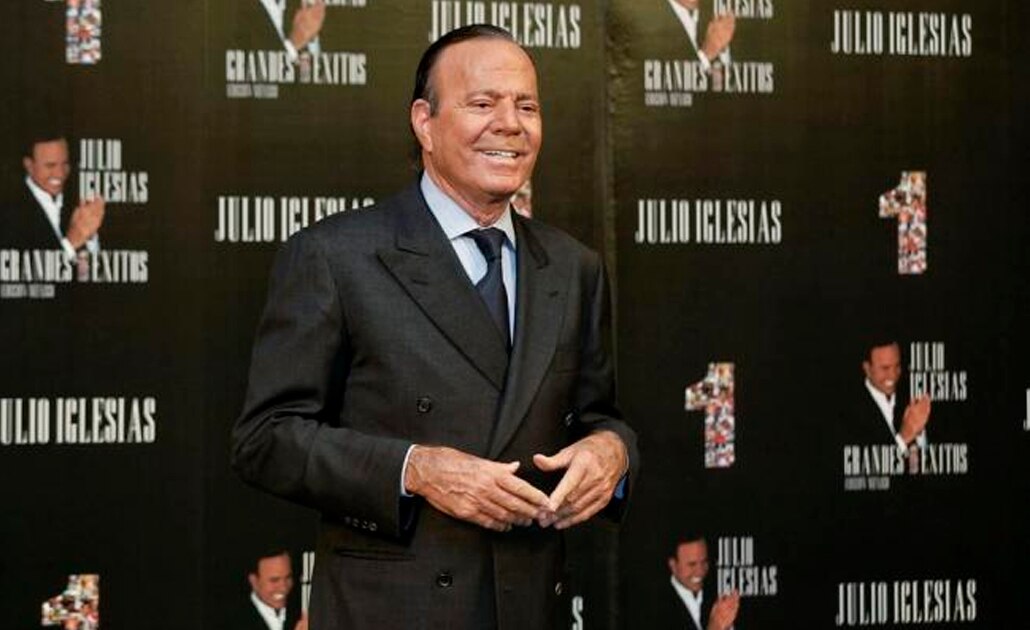Citan a Julio Iglesias a juicio por demanda de paternidad