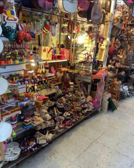 Locatarios de mercados tradicionales de capital de SLP estiman que ventas suban 50% por festejos patrios