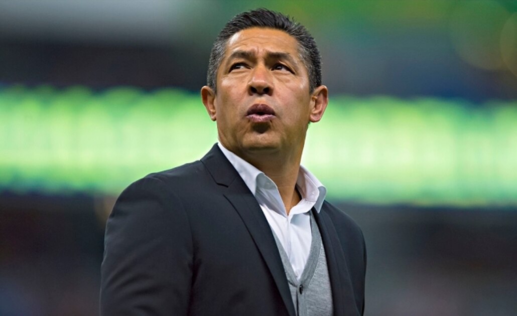 Para Ignacio Ambriz, Chivas dejó de ser grande