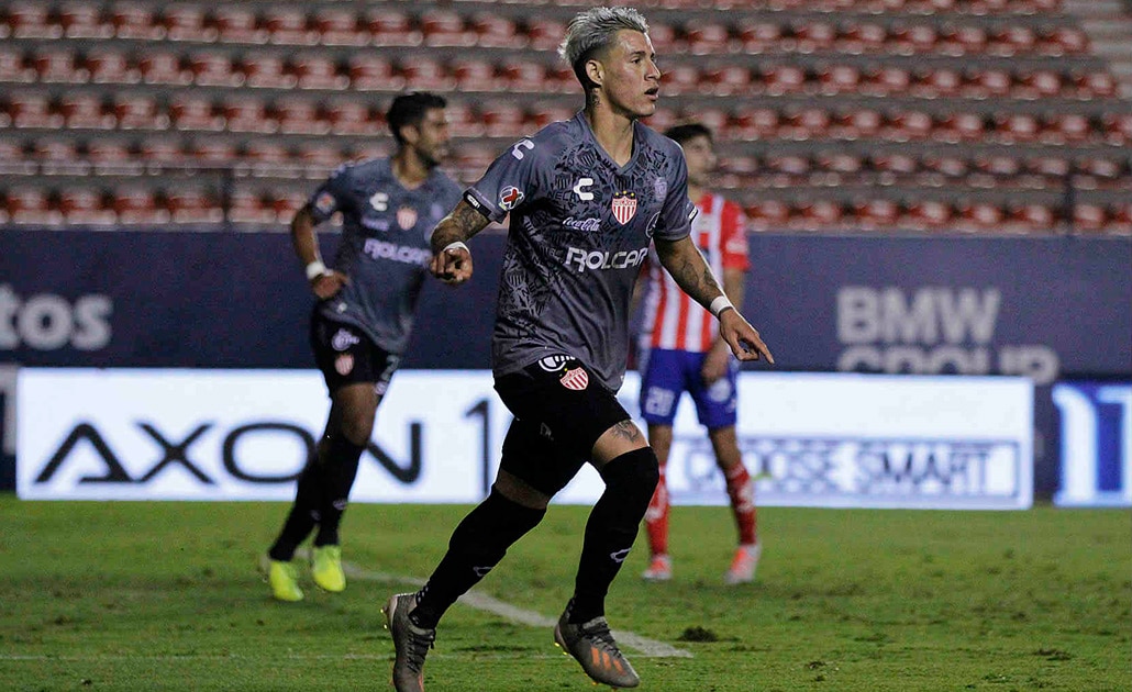 Cristian Calderón, primer refuerzo de Chivas para Clausura 2020