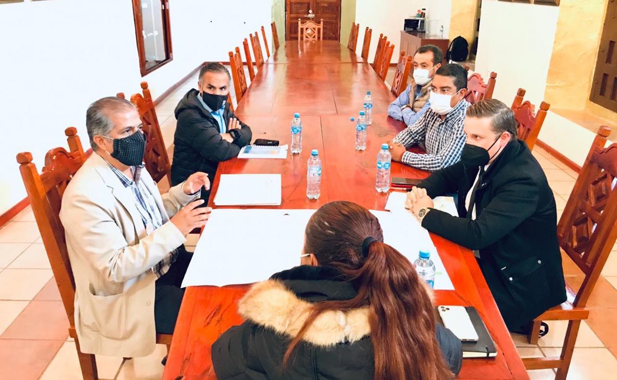 Villa de Reyes firma convenio con cadena nacional de tiendas de conveniencia 