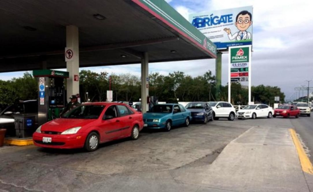 Los legisladores priistas demandaron que Pemex dé a conocer las acciones concretas que se están llevando a cabo para dar solución a la escasez. Foto: Roberto Aguilar