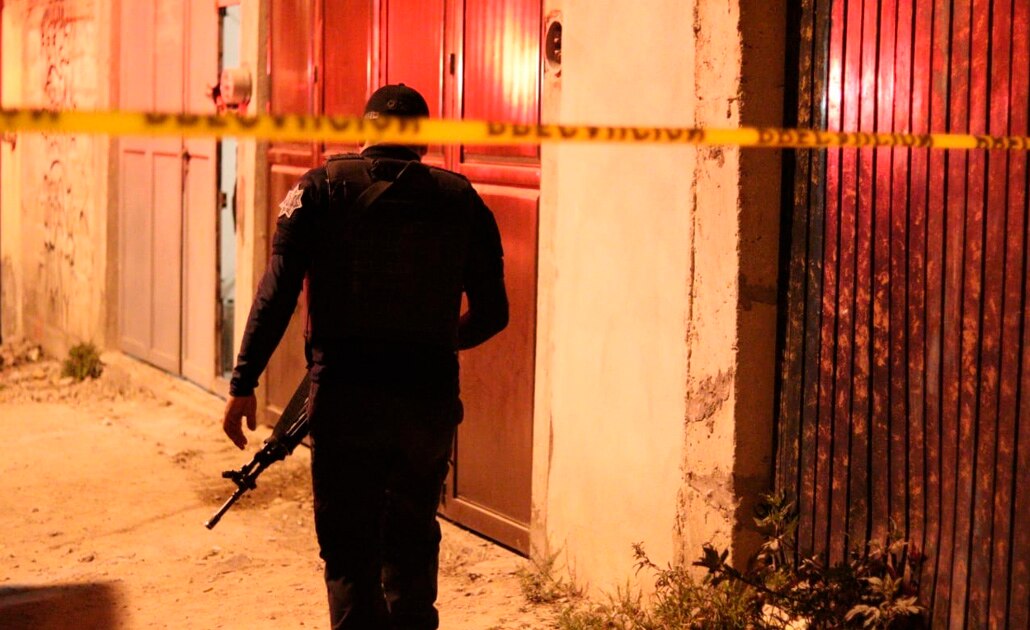 Balean a dos en San Leonel, uno muere