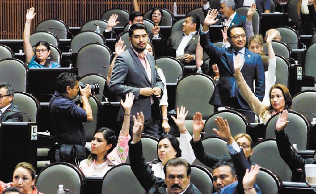 Mete Morena zancadillas al PAN para Mesa Directiva