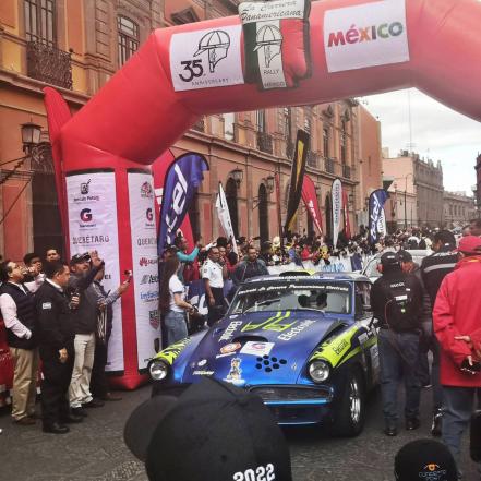 Ricardo Cordero llega en primer lugar a su natal SLP en la Carrera Panamericana