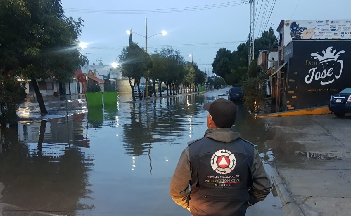Lluvias dejan inundaciones de 50 centímetros de profundidad en colonias de Soledad