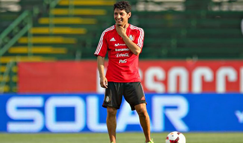 Ángel Reyna regresa a Primera con la mira puesta en el Tricolor