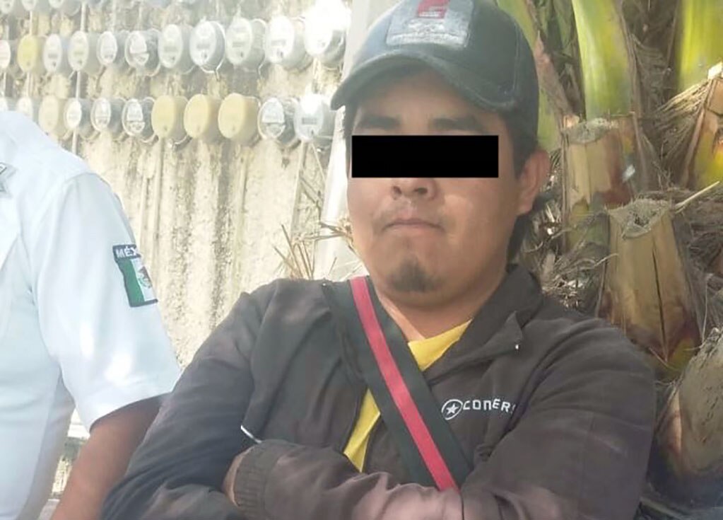 Detienen a hombre que circulaba en motocicleta robada