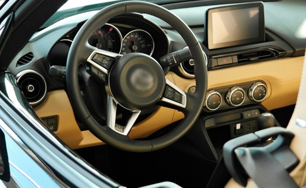 Venta de autos nuevos retrocede 10.4% en abril