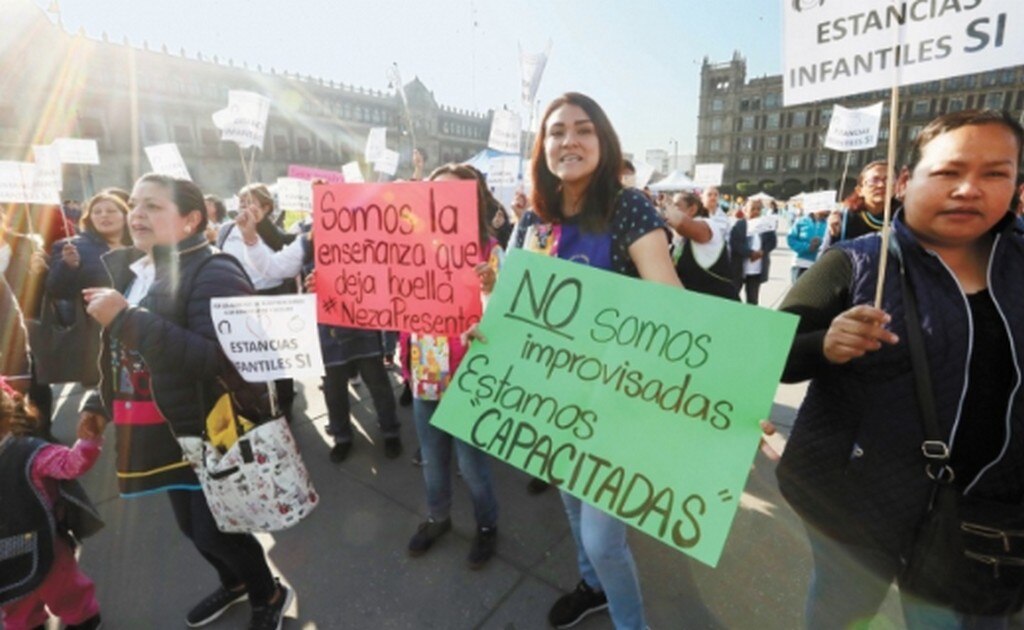 Responde. Ante las protestas en Palacio Nacional por el recorte a estancias infantiles, el Presidente dijo que su gobierno no cederá y no entregará los recursos a organizaciones sociales, civiles ni a partidos políticos. (ARCHIVO EL UNIVERSAL)