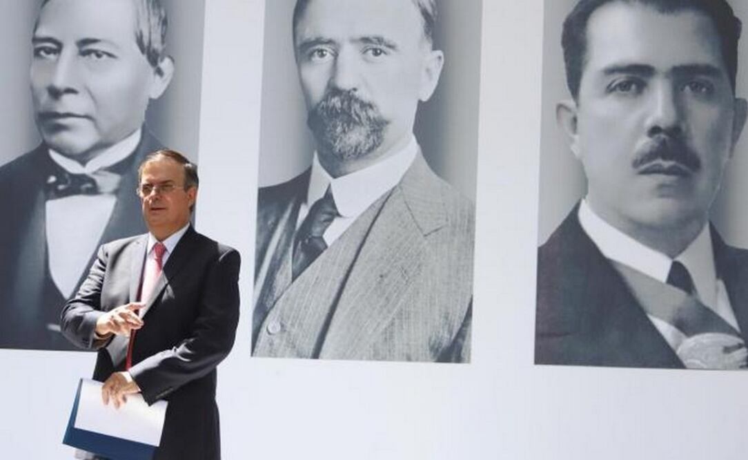 Marcelo Ebrard, futuro Canciller, ofreció una conferencia al término del encuentro