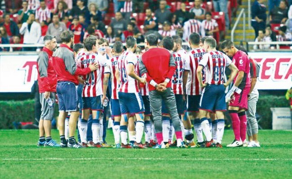 Chivas se quedaría sin pastor