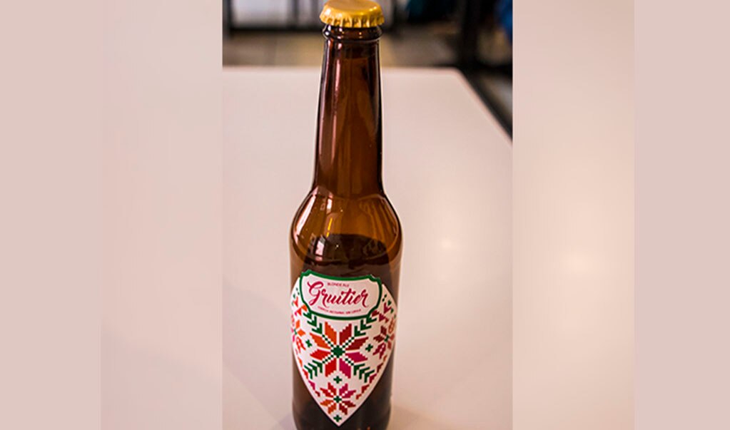 Estudiantes sustituyen lúpulo de cerveza