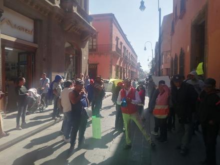 Habitantes de comunidades de Mexquitic bloquean la Sedesore