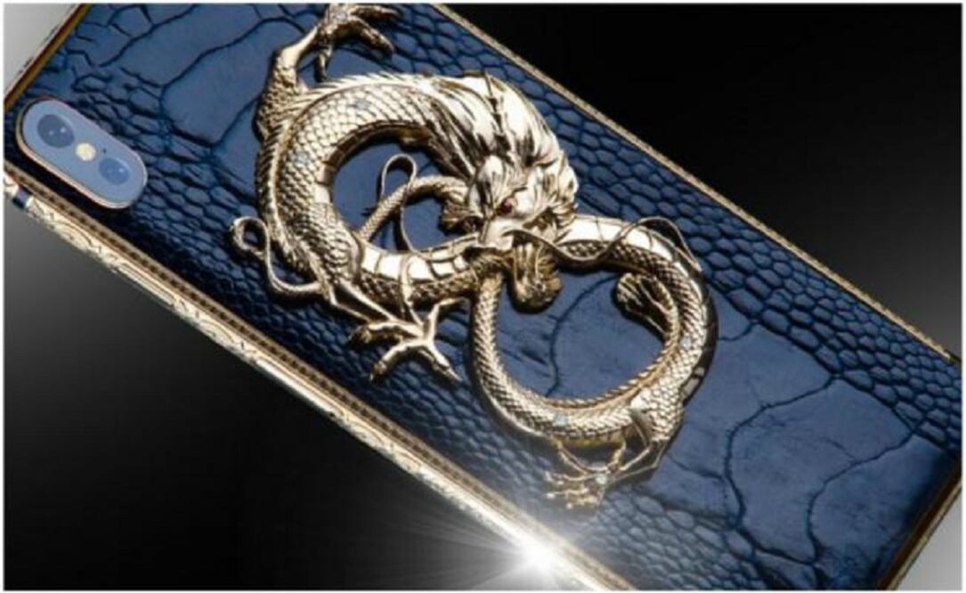 Goldstriker International desarrolló una versión del iPhone X con una peculiar característica, su recubrimiento en oro