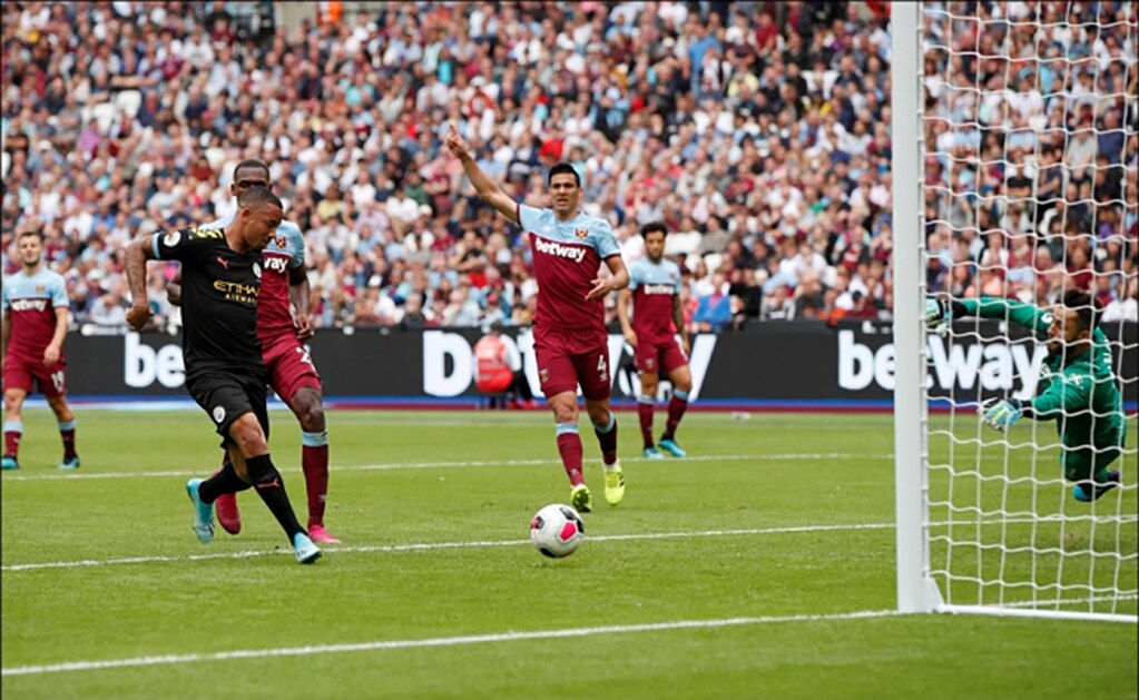 Aplasta Manchester City al West Ham del 'Chicharito'