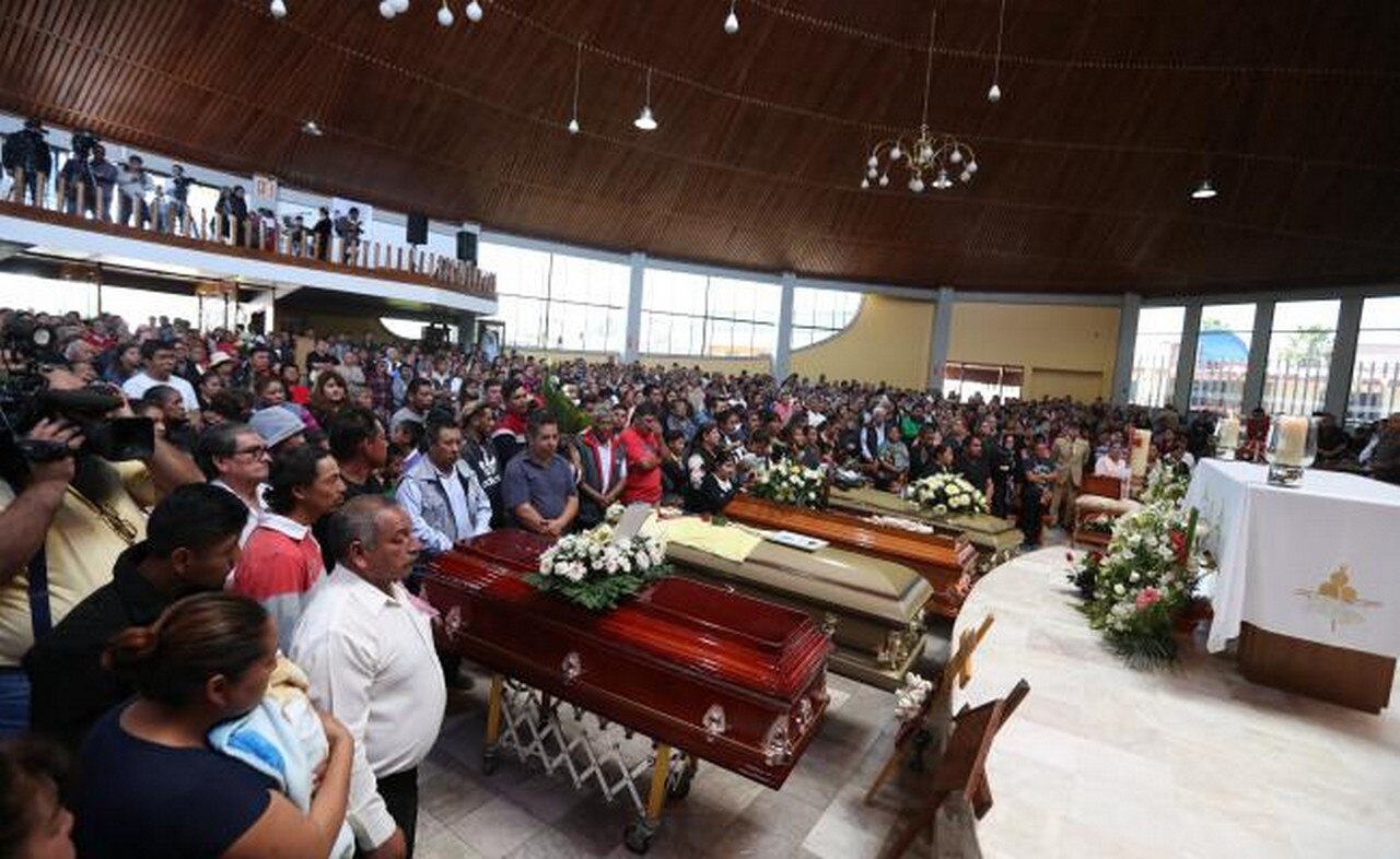 Se eleva a 100 cifra de muertos tras explosión de Tlahuelilpan