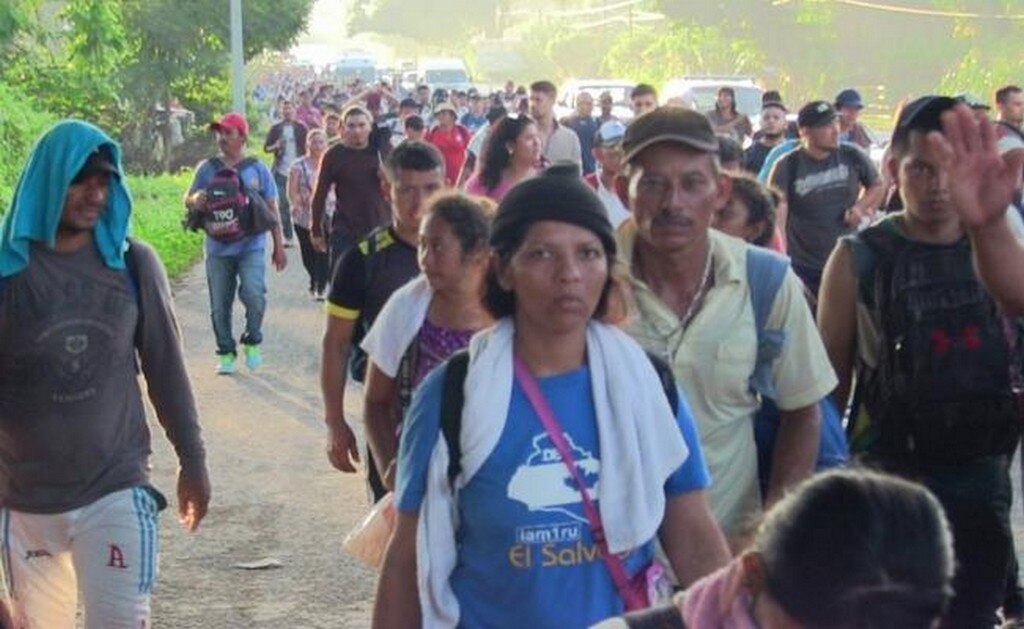  Tercera caravana migrante avanza a Huixtla, Chiapas