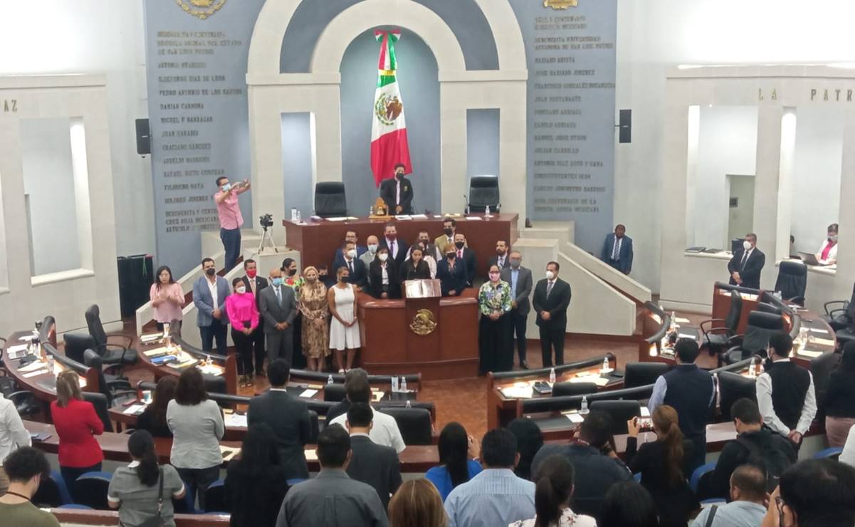 Rinde Congreso de SLP homenaje al exdiputado Cándido Ochoa; falleció este fin de semana
