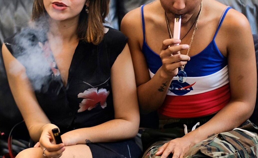 Nueva York aumenta a 21 años la edad mínima para fumar