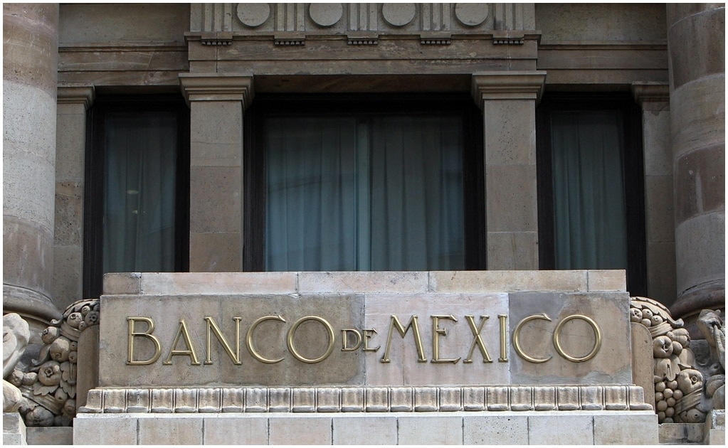 Banxico mantiene tasa en 8.25%