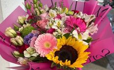 Ramos de flores alcanzan hasta 900 pesos en SLP en el marco del Día del Amor y la Amistad