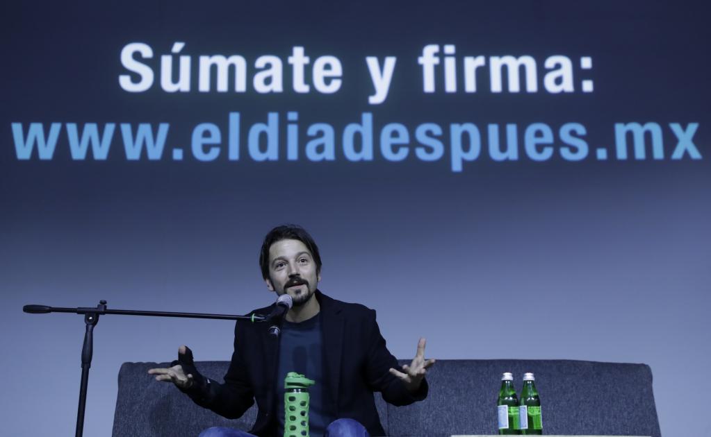 Entérate. ¿Qué propone la iniciativa presentada por Diego Luna?