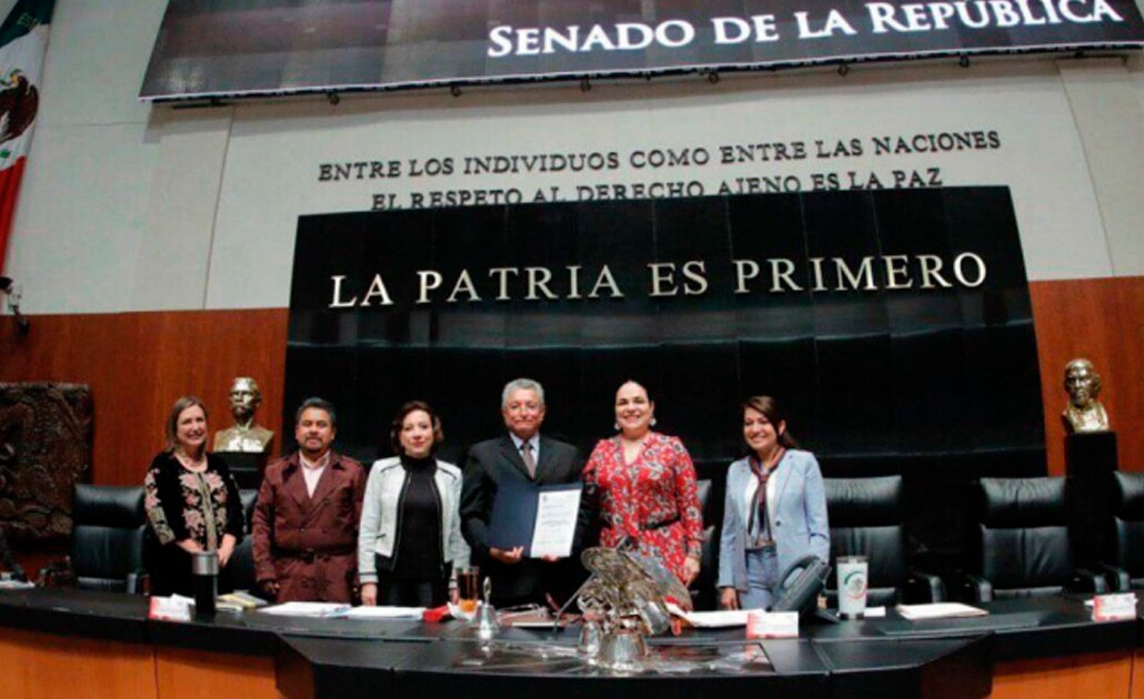 Senado elige a Leopoldo Melchi para presidir la CRE