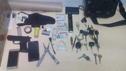 Detienen a presunto trío de delincuentes