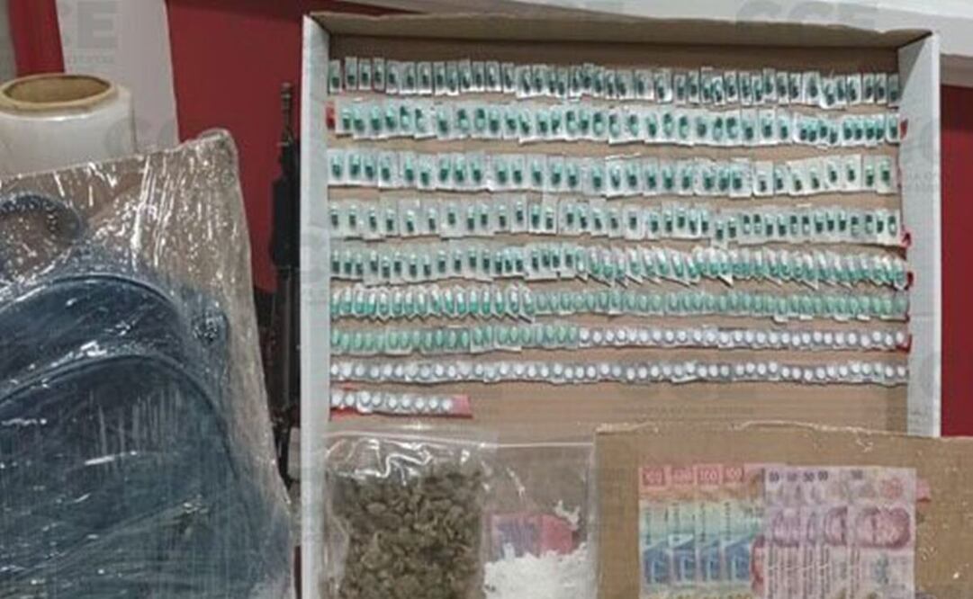 Cae mujer con más de 300 pastillas psicotrópicas, cristal y marihuana en Soledad