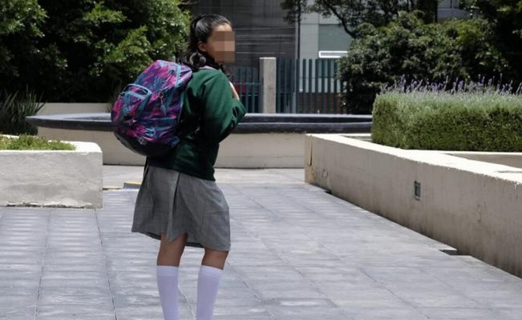 Mochila no debe sobrepasar 10% del peso corporal del niño: expertos