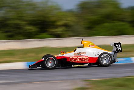 Enrique “Mao” Reyna, listo para Súper Copa categoría Fórmula 1800